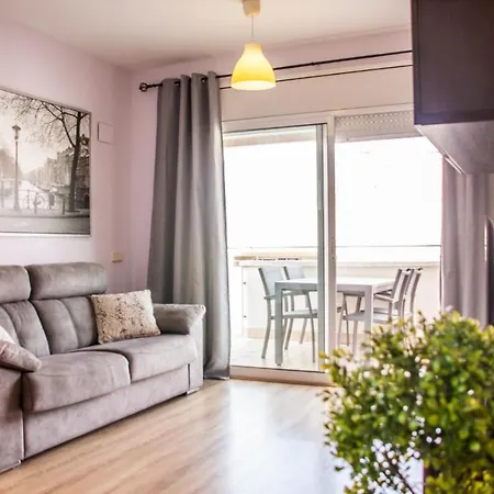 Beatufil Apartament Near The Beach Fanals