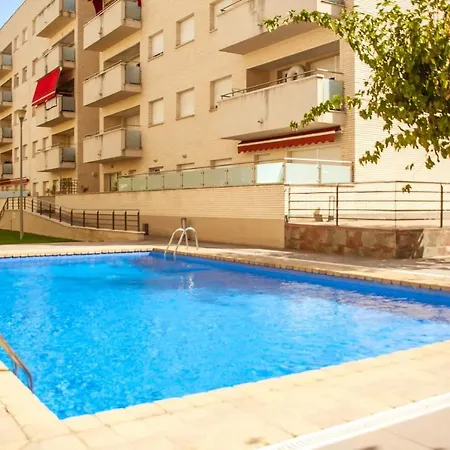 아파트 Beatufil Apartament Near The Beach Fanals